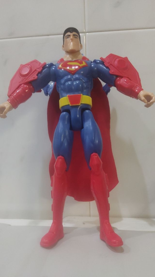 SUPERMAN TAMAÑO GRANDE DC 2015 LANZADOR