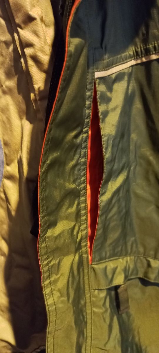 nuovo giubbotto per uomo TG L euro 15