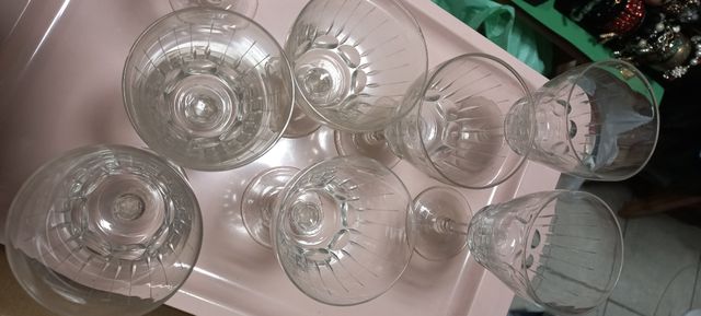 8 bicchieri di una volta molto belli euro 15