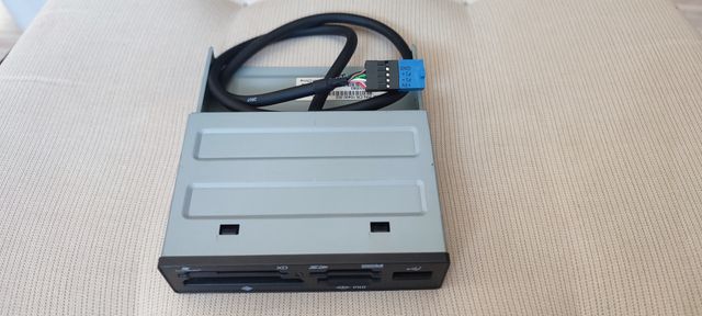 Lector tarjetas + Hub USB 3.0 + Tarjeta Firewire