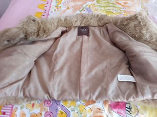 Chaqueta mangas francesas, de pelo sintético