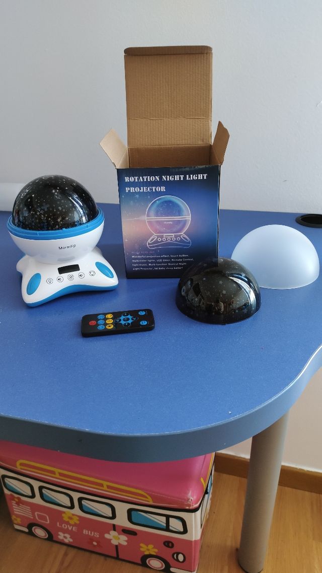 Proyector nocturno bebé musical