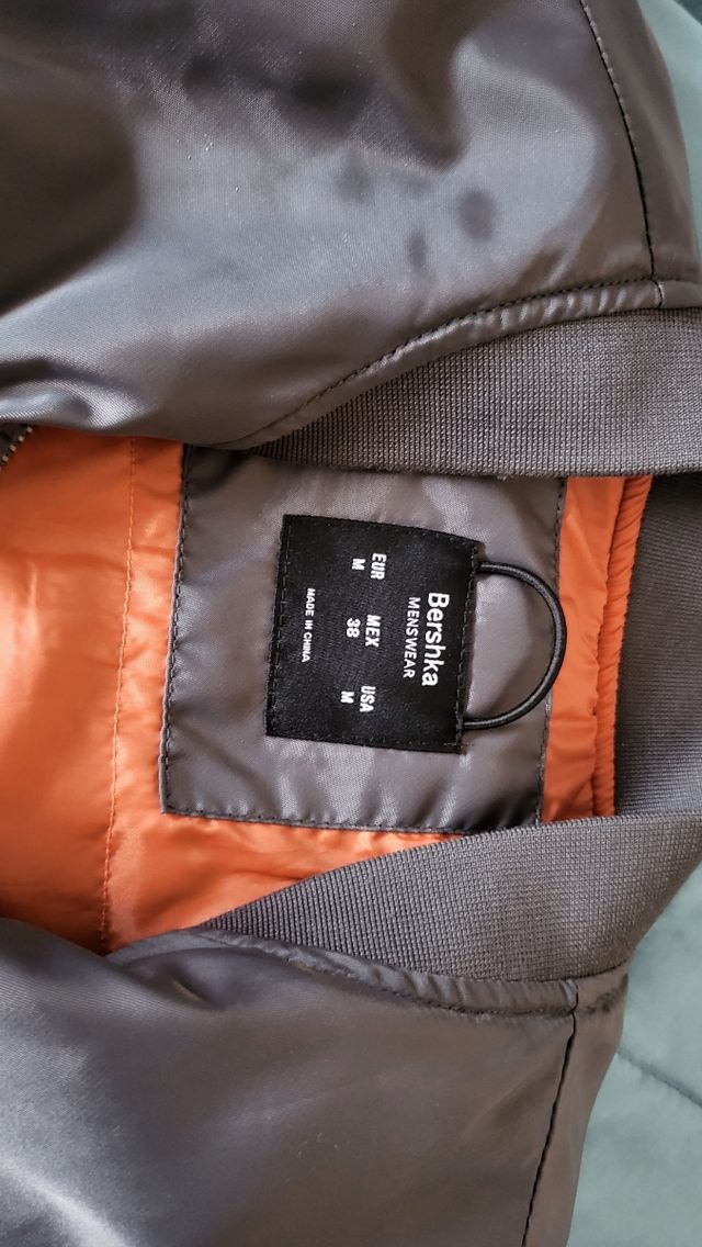 Bomber gris y otra en granate