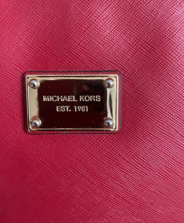 Auténtico bolso porta ordenador piel Michael kors