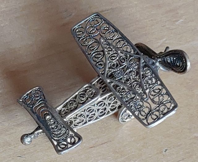 Ciondolo antico Aeroplano in filigrana d'argento