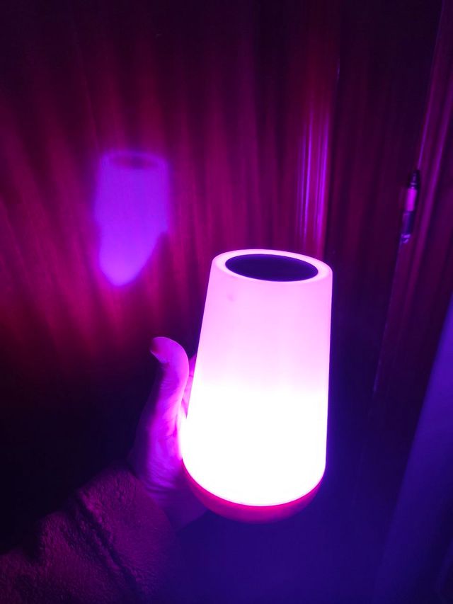 Lámpara LED RGB táctil