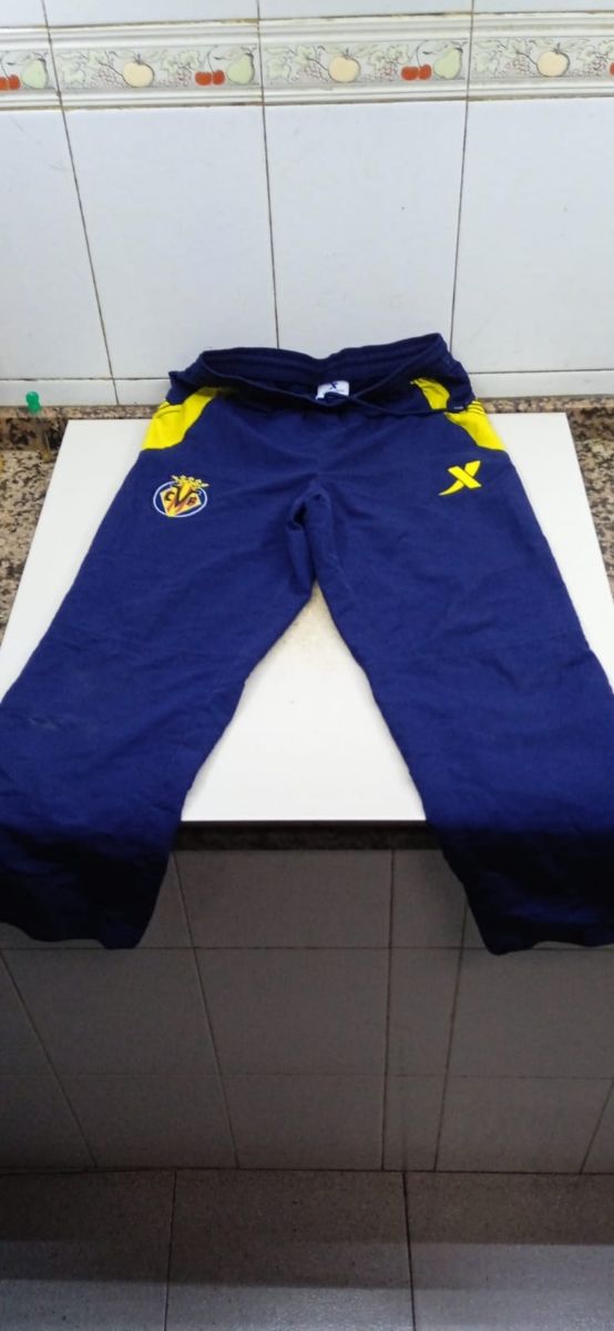 Lote equipación Villareal T12