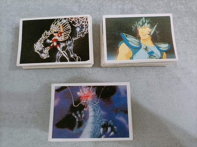 Complete as cartas colecionáveis Panini dos Cavaleiros do Zodíaco