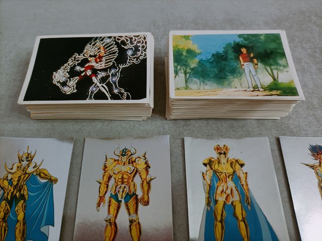 Complete as cartas colecionáveis Panini dos Cavaleiros do Zodíaco