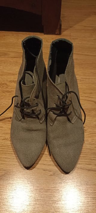 botines grises de cuña