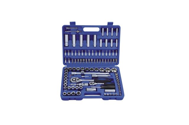 Trinquete flexible y llaves planas articuladas.