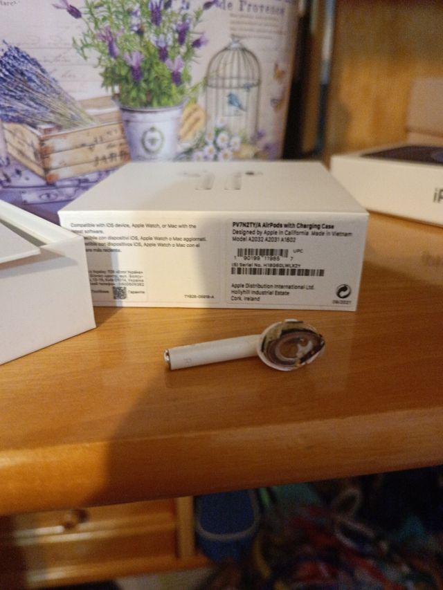 airpods pisado para piezas de meses