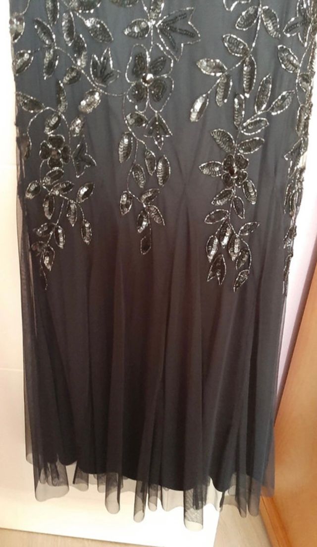 Vestido de pedrería