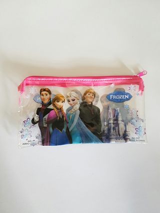 muñeca y bolso de Frozen