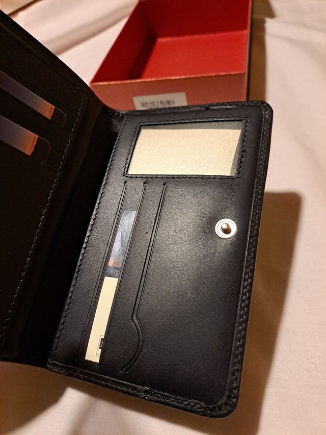 cartera monedero de piel color negro