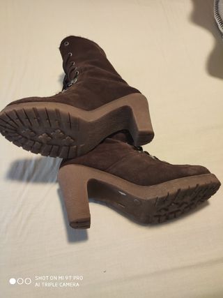 Botas de ante y borreguito