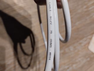 CABLE DE ANTENA TV (110cm).