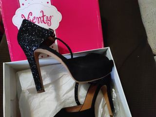 Zapatos fiesta negros