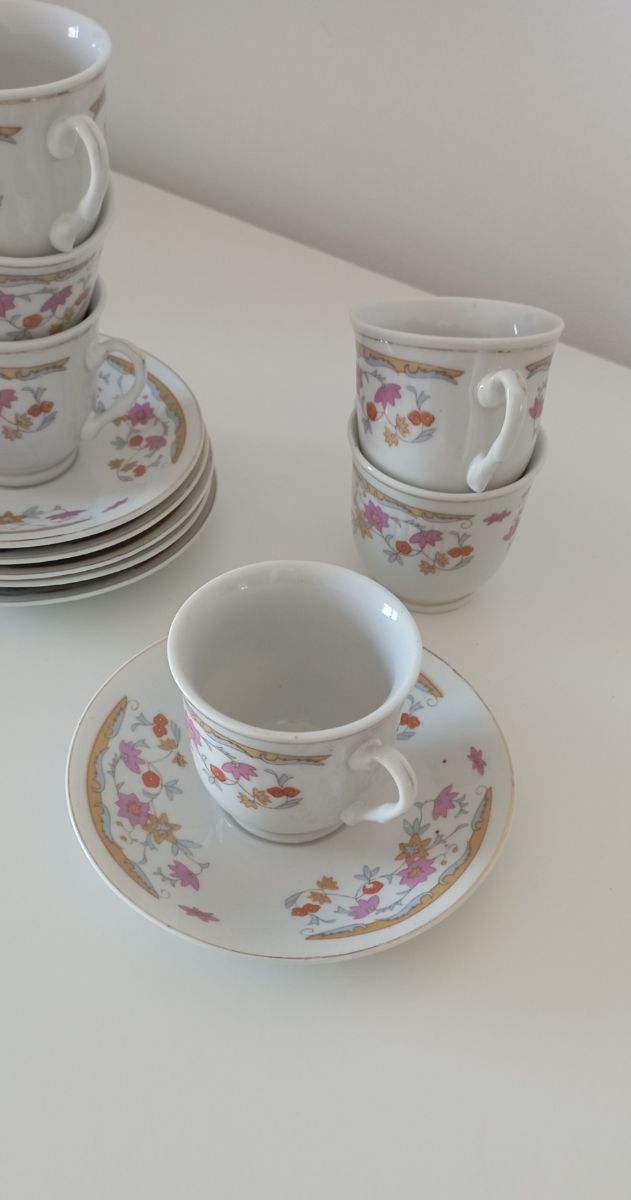 Juego de café expreso de porcelana antiguo