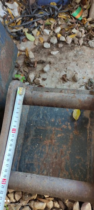 placas para martillo hidráulico y desbrozadora,