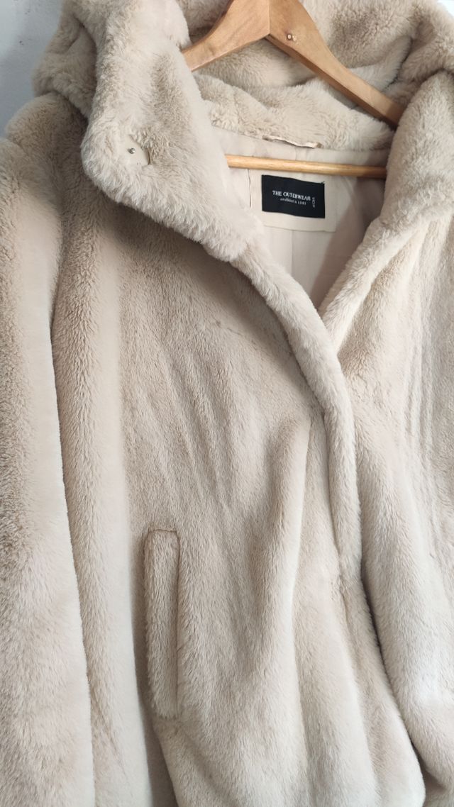 Abrigo Pelito Beige C&A