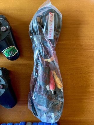 PlayStation 2 con 12 videogiochi e 2 joystick