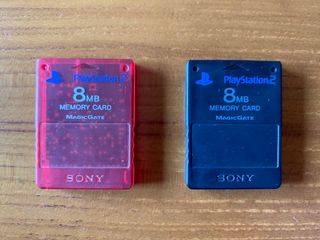 PlayStation 2 con 12 videogiochi e 2 joystick