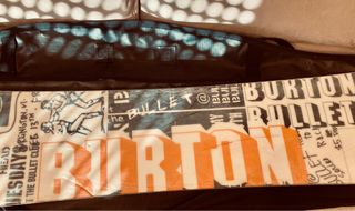 Tabla Snowboard BURTON y funda DAKINE