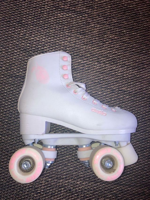 se venden patines artísticos