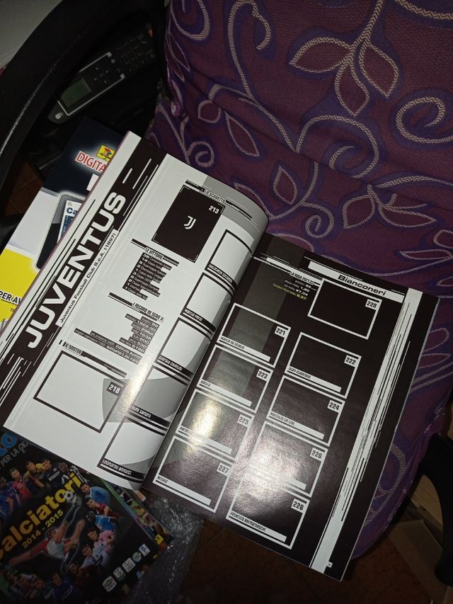 album calciatori panini 2021 2022 vuoto