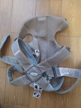 mochila porteo Baby bjorn mini más saco protector