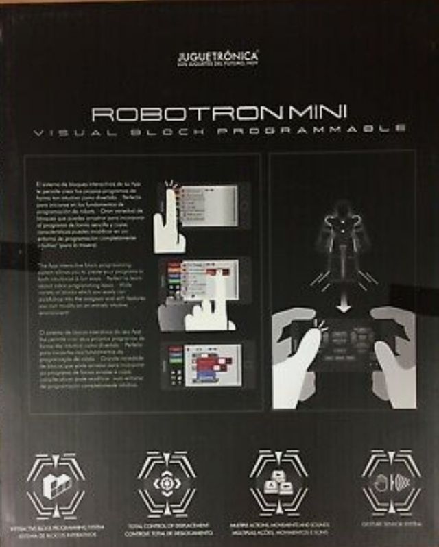 Robot con telecomando o app per la programmazione. Juguetronica