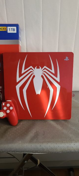 PS4 Slim 1TB Edición Especial Spider Man