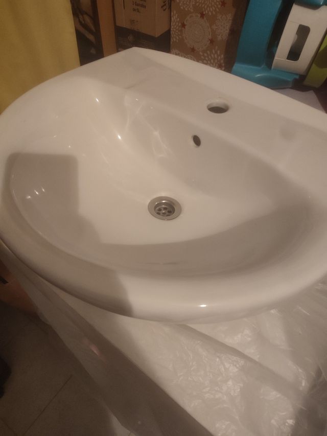 Lavabo Roca completo.