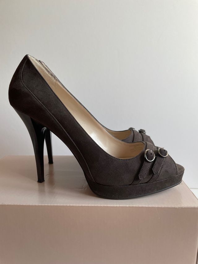 Zapatos de piel de Zara talla 38