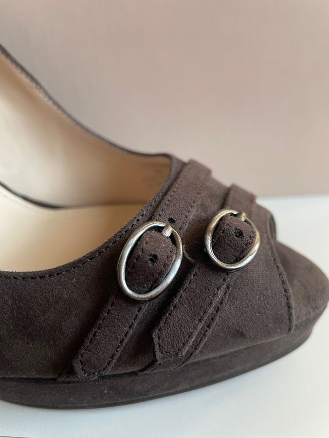 Zapatos de piel de Zara talla 38