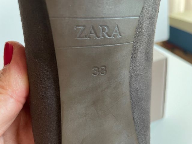 Zapatos de piel de Zara talla 38