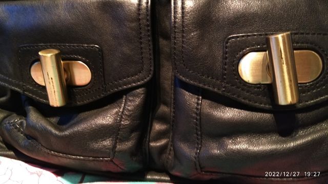 Bolso de piel estilo cargo Kenneth Cole