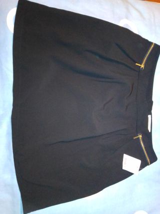 FALDA SIN ESTRENAR. CON ETIQUETA