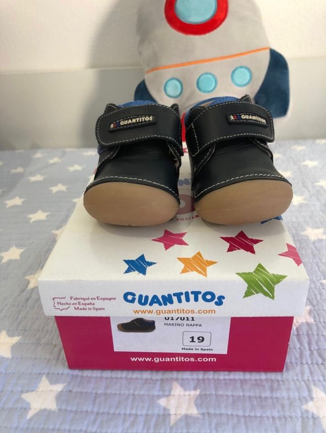 Zapatillas bebé Guantitos talla 19