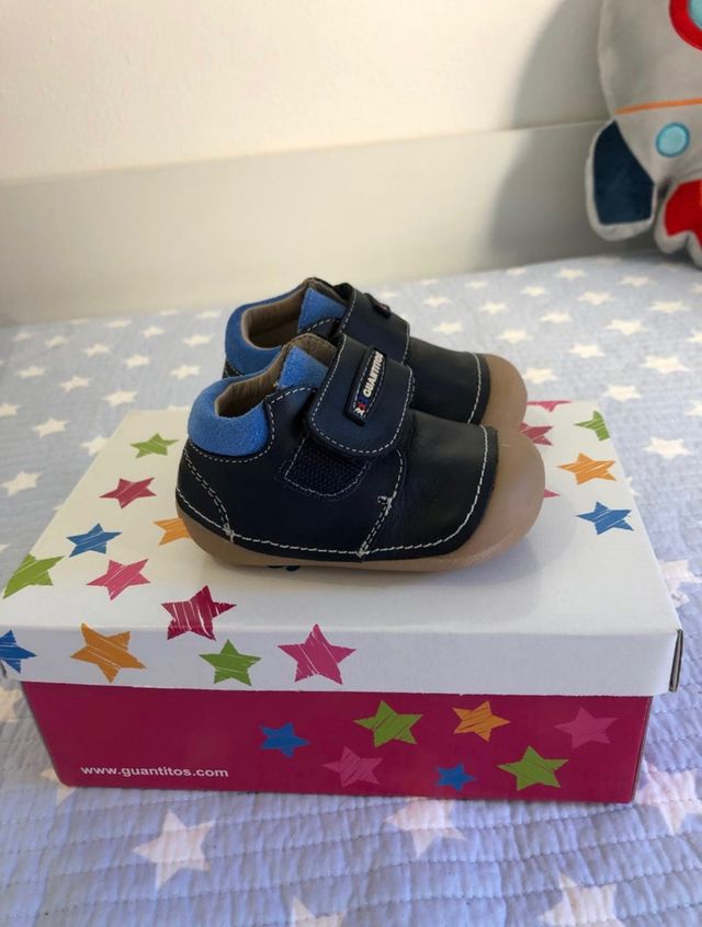 Zapatillas bebé Guantitos talla 19