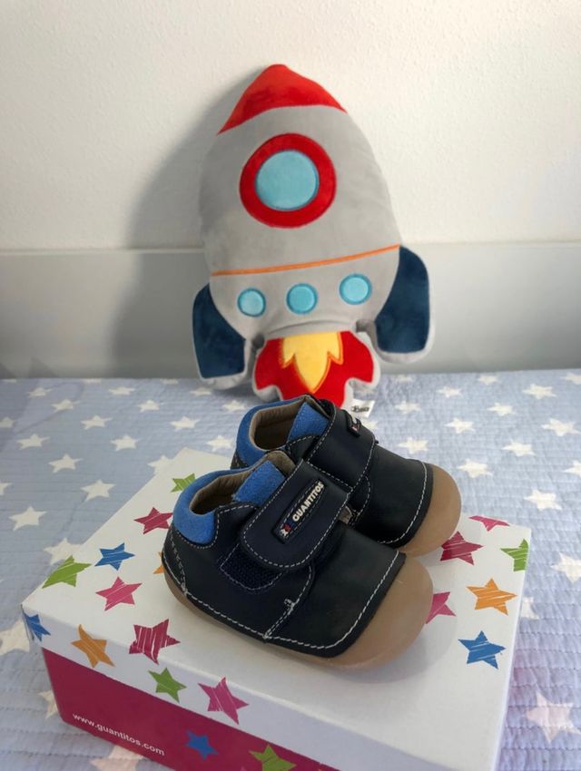 Zapatillas bebé Guantitos talla 19