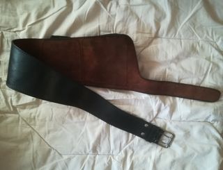 RIÑONERA DE CUERO Auténtico