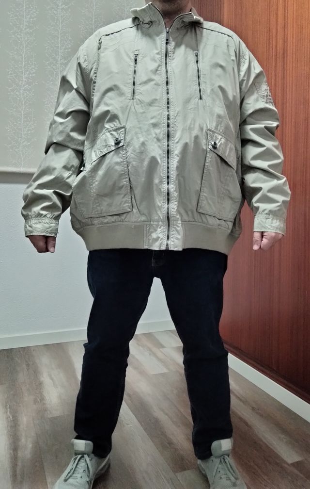 cazadora sport beige