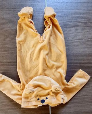 Buzo mostaza de winnie de pooh