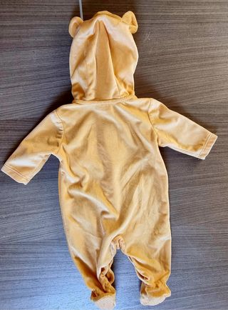 Buzo mostaza de winnie de pooh