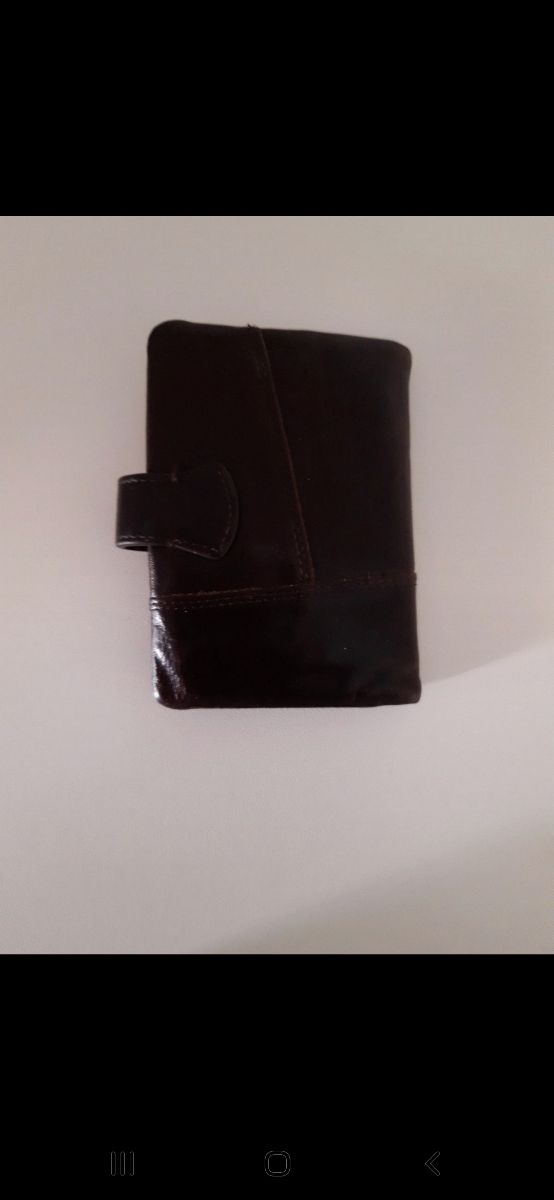 portafoglio uomo in pelle marrone