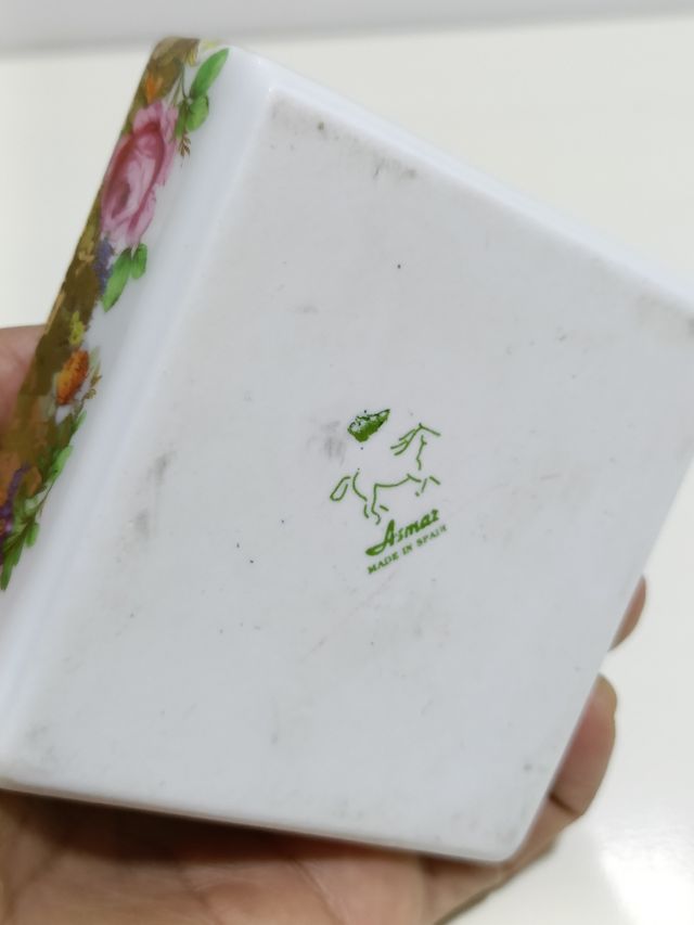 JOYERO ANTOGUO DE PORCELANA. MADE IN ESPAÑA