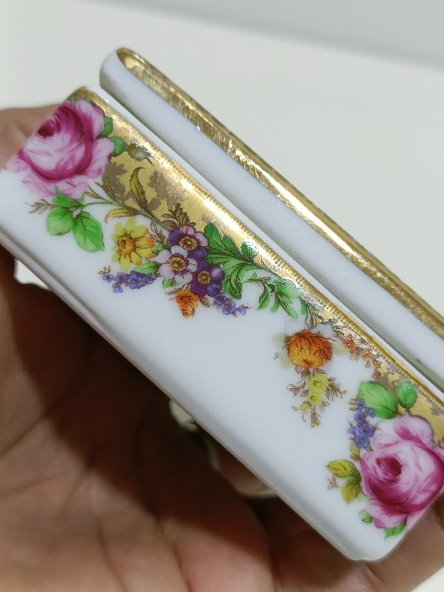 JOYERO ANTOGUO DE PORCELANA. MADE IN ESPAÑA