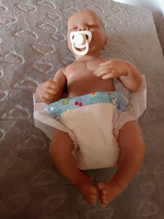 Muñeco bebé recién nacido